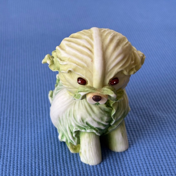 Enesco Home Grown Cabbage Dog Vegetable Figurine Retired Rare3.5” resin